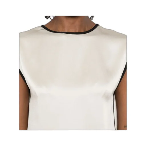 Contrast-Trim Top