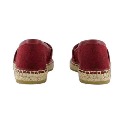 Round-Toed Straw Shoes