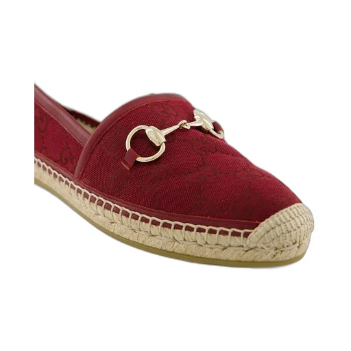 Round-Toed Straw Shoes