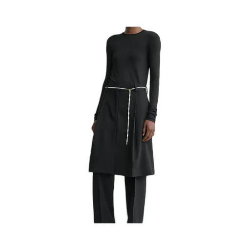 Long-Sleeved T-Shirt