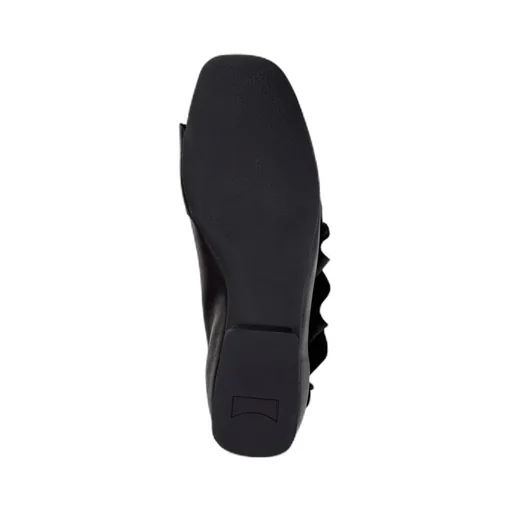 Round-Toed Ballet Shoes