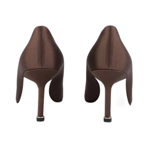 Manolo Blahnik Hangisi Buckle Embellished Pumps