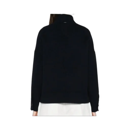 Long-Sleeved Jacket