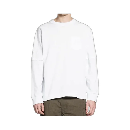 Long-Sleeved T-Shirt