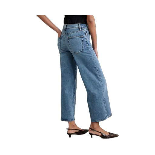 High-Rise Wide-Leg Jeans