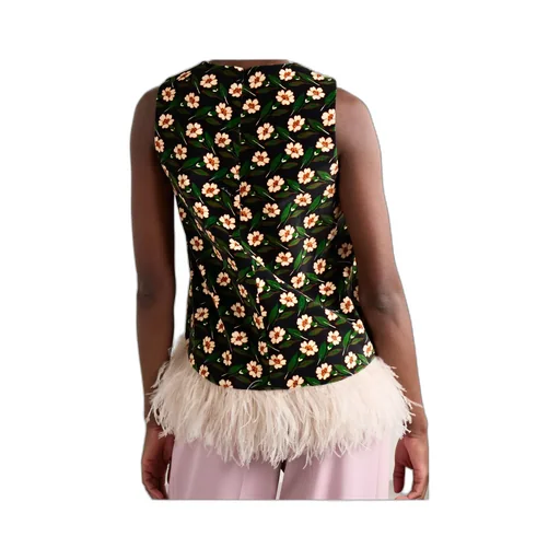 Round Neck Sleeveless Top