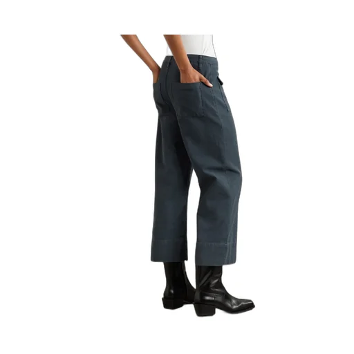 Wide-Leg Capri Pants