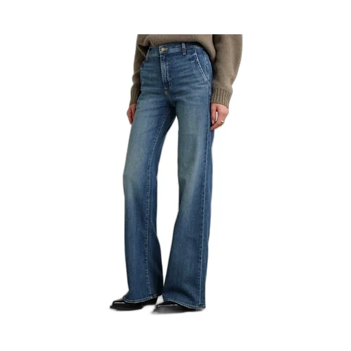 Straight Jeans