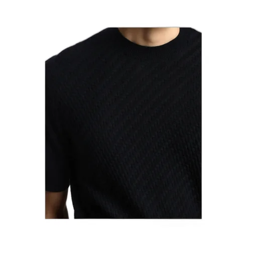 Short-Sleeved Crew Neck Pullover