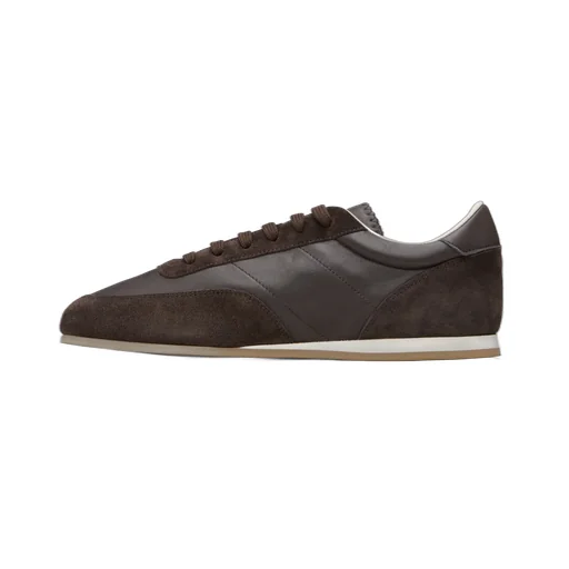 Low-Top Casual Sneakers