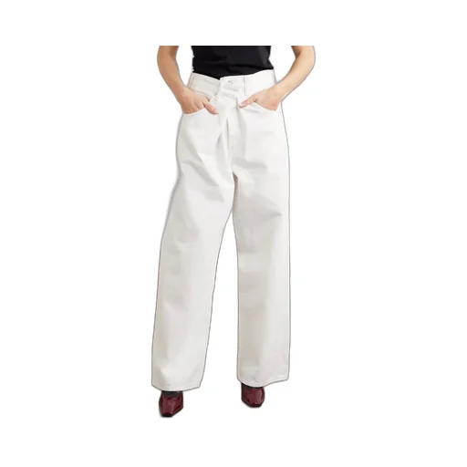 Vana Pleated Wide-Leg Jeans