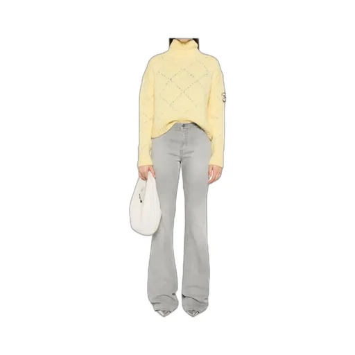 Flared Jeans