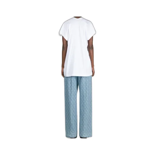 V-Neck Tee