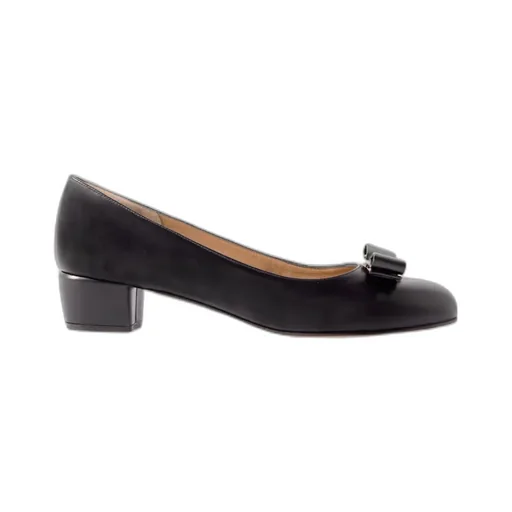 Vara Logo Low Heels