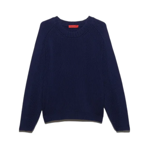Long-Sleeved Knitwear