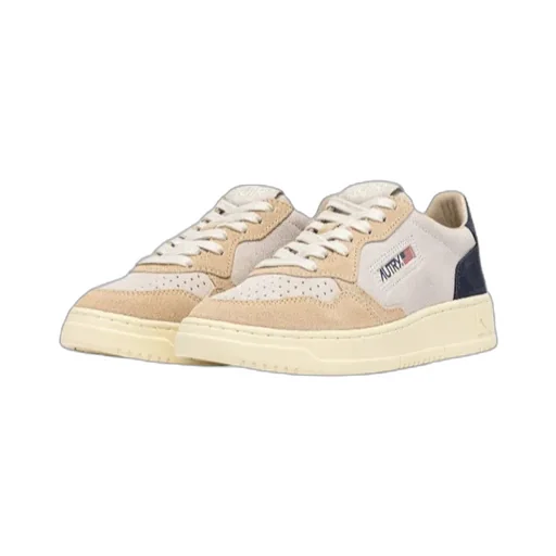 Autry Medalist Low-Top Sneakers