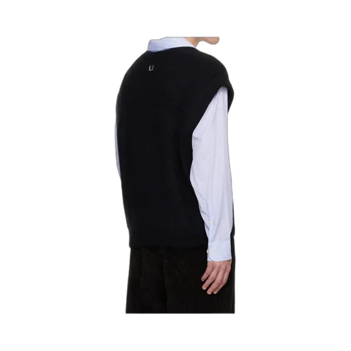 Sleeveless Knitwear