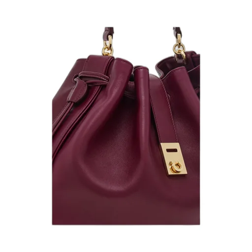 Hug Bucket Bag