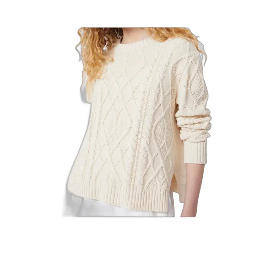 Long-Sleeved Knitwear