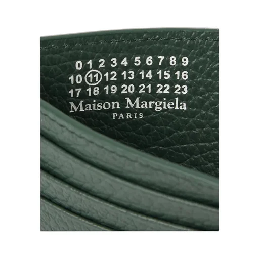 Four Stitches Card Holder