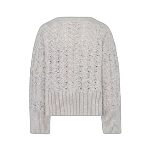 Long-Sleeved Knitwear