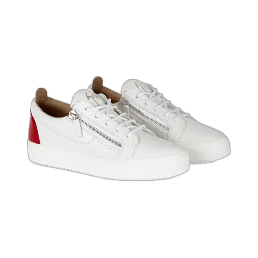 Logo Sneakers
