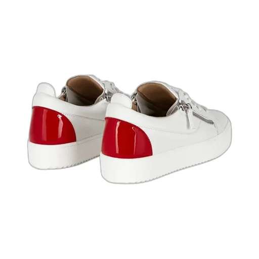 Logo Sneakers