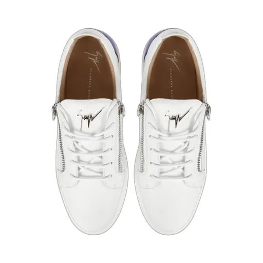 Logo Sneakers