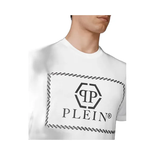 Logo Details T-Shirt