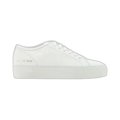 Logo Sports Shoes With Thick Soles And Low Uppers