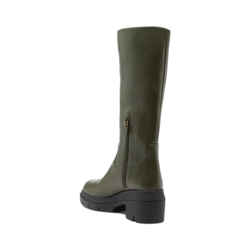Round Toe Boots