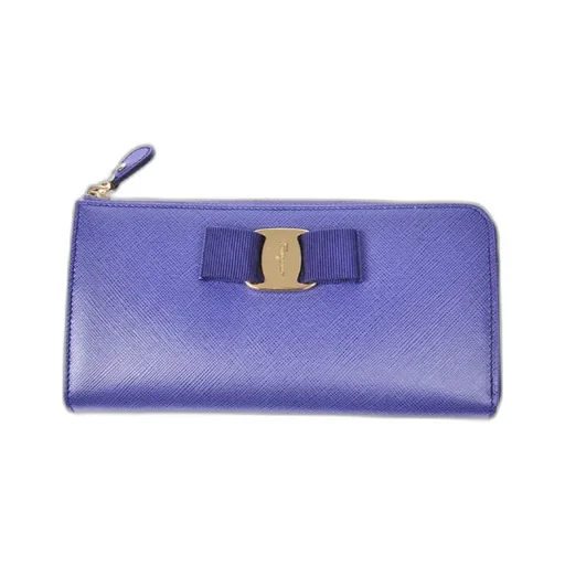 Bow Details Logo Wallet