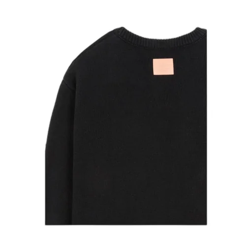 Black Long-Sleeved Pullover