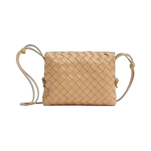 Bottega Veneta Intrecciato Zipped Crossbody Bag