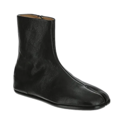 Maison Margiela Tabi Toe Flat Ankle Boots