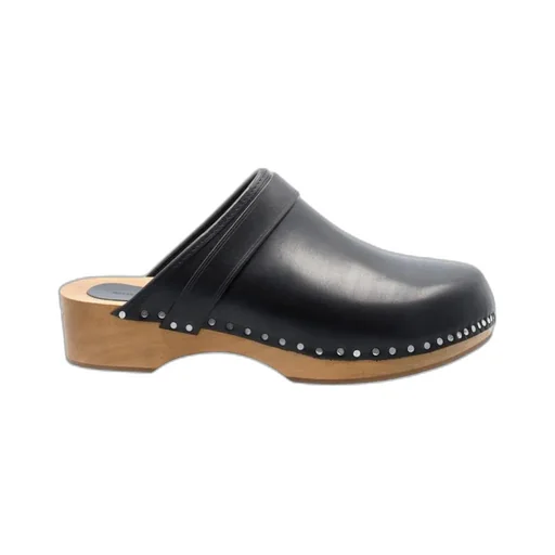 Thalie Round Toe Clogs