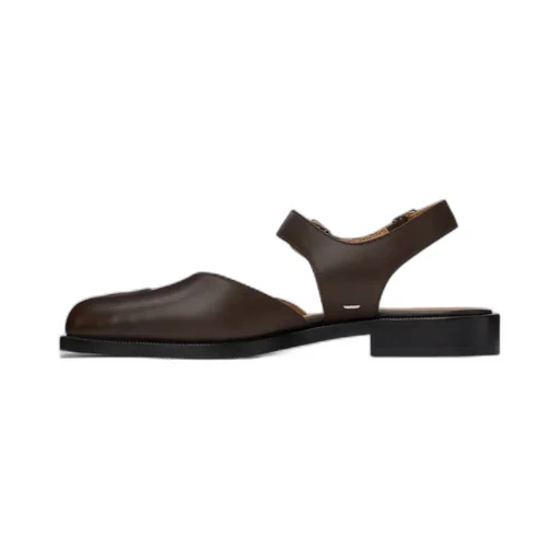 Logo Shoes With Bare Heels