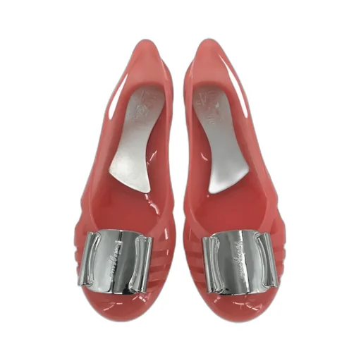 Logo Details Flat Shoes