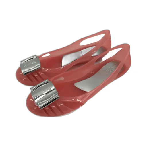 Logo Details Flat Shoes