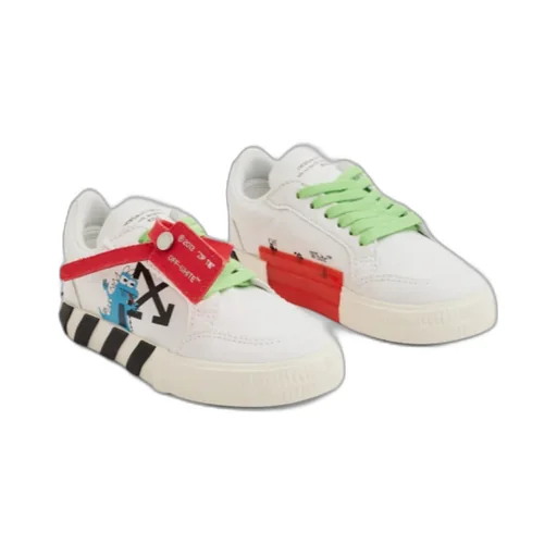 Logo Details Casual Sneakers