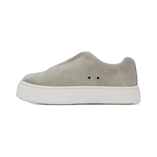 Doja S-O Low-Cut Casual Skate Shoes