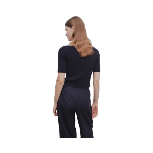 Short-Sleeved Sweater