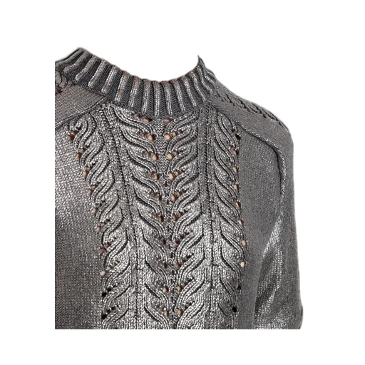 Long-Sleeved Pullover