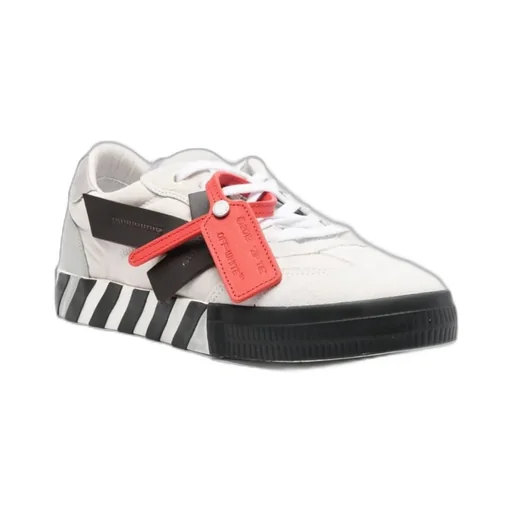 Logo-Patch Low-Top Sneakers