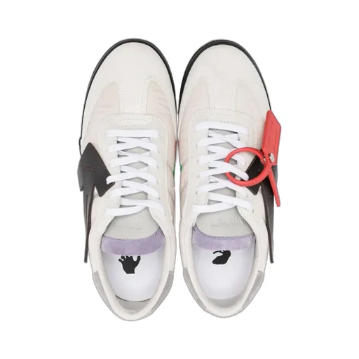 Logo-Patch Low-Top Sneakers
