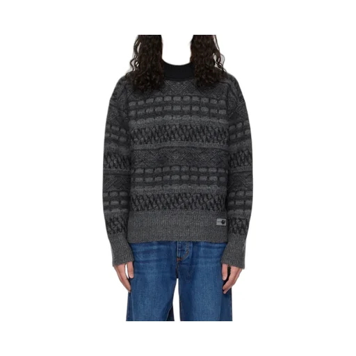 Logo Sticker Sweater