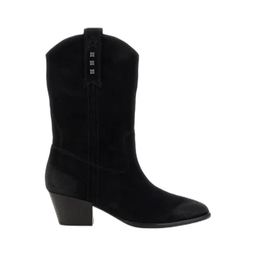 Pointy Boots