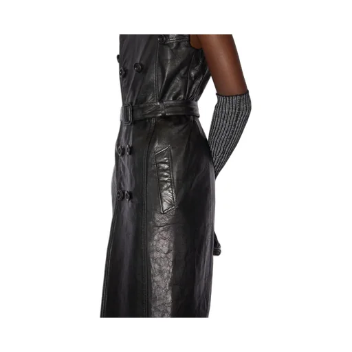 Sleeveless Double-Breasted Coat