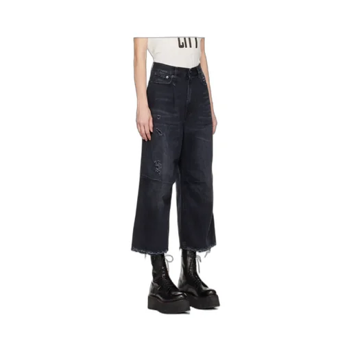 Distressed Cropped Jeans