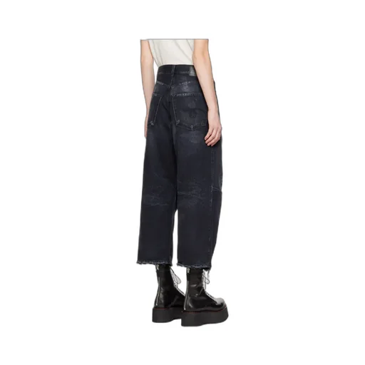 Distressed Cropped Jeans